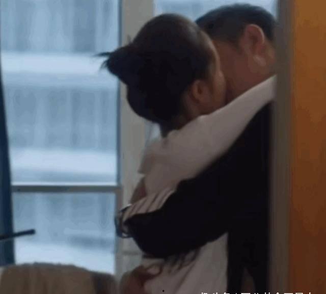 妻子出轨在线观看,妻子出轨事件在线直播全程回顾 第3张 妻子出轨在线观看,妻子出轨事件在线直播全程回顾 第3张